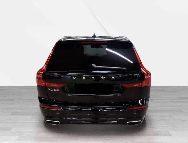 Volvo XC60 2.0 D4 R-Design Image 5