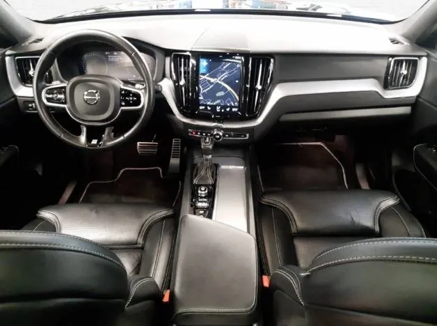 Volvo XC60 2.0 D4 R-Design Image 7
